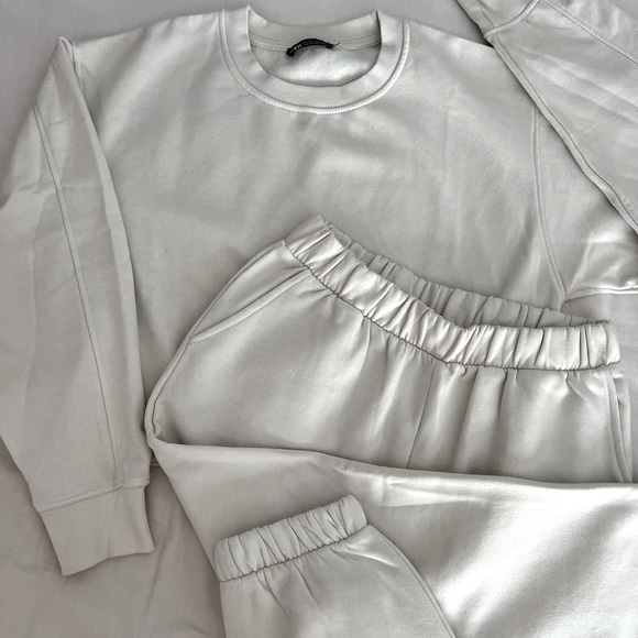 Zara - off white/cream joggers - Picture 4 of 5